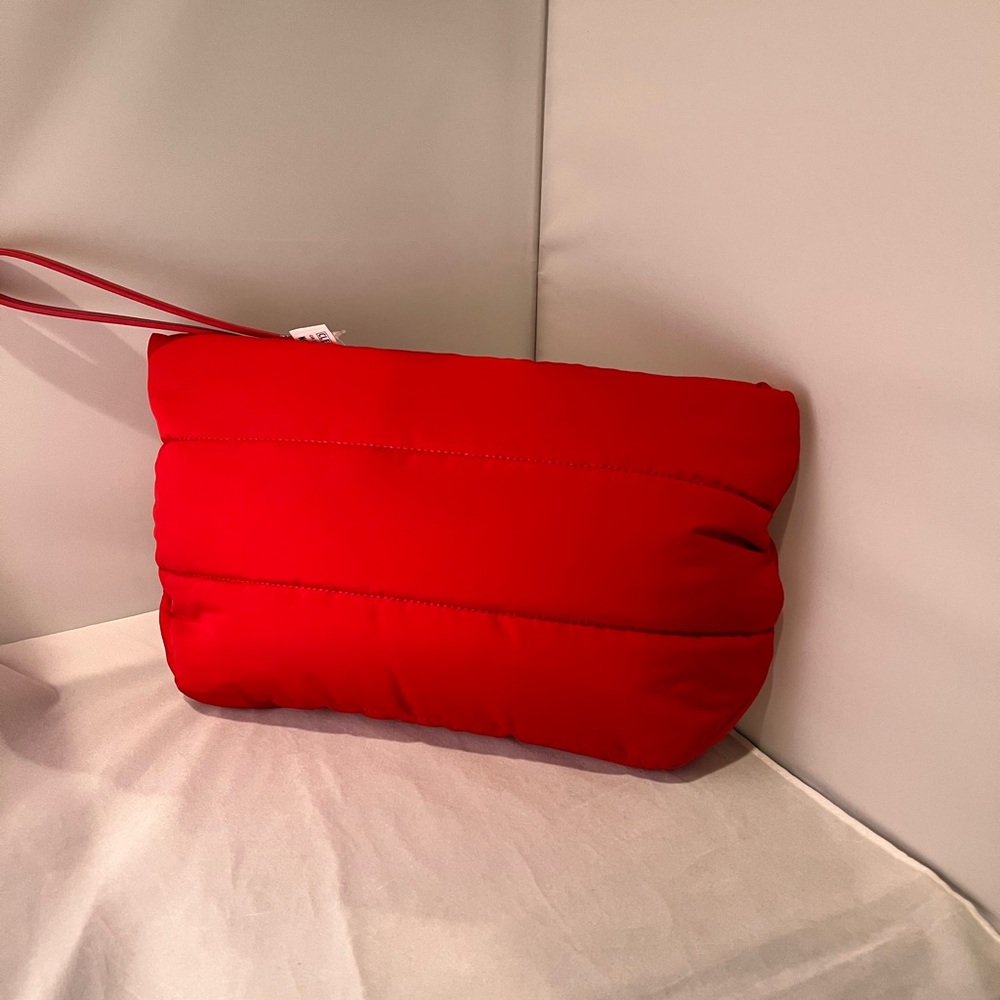 Puffy clutch. Banana Republic